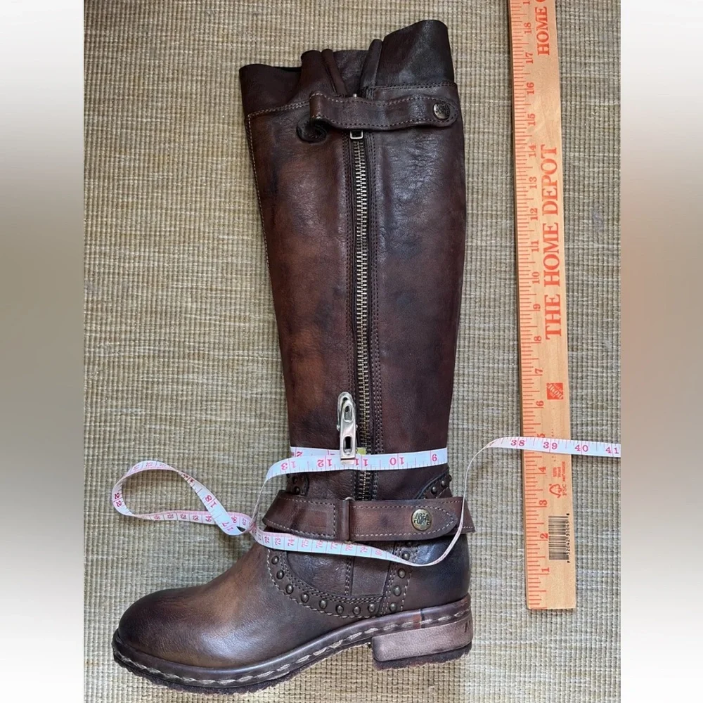 Area Forte 5266 knee-high boots featuring distressed brown leather 7.5/38